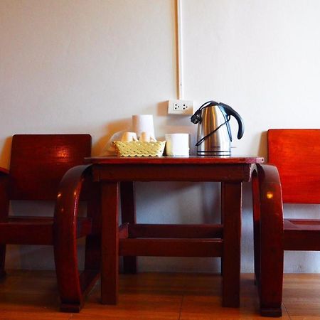 Samchai Hotel Si Racha Bagian luar foto