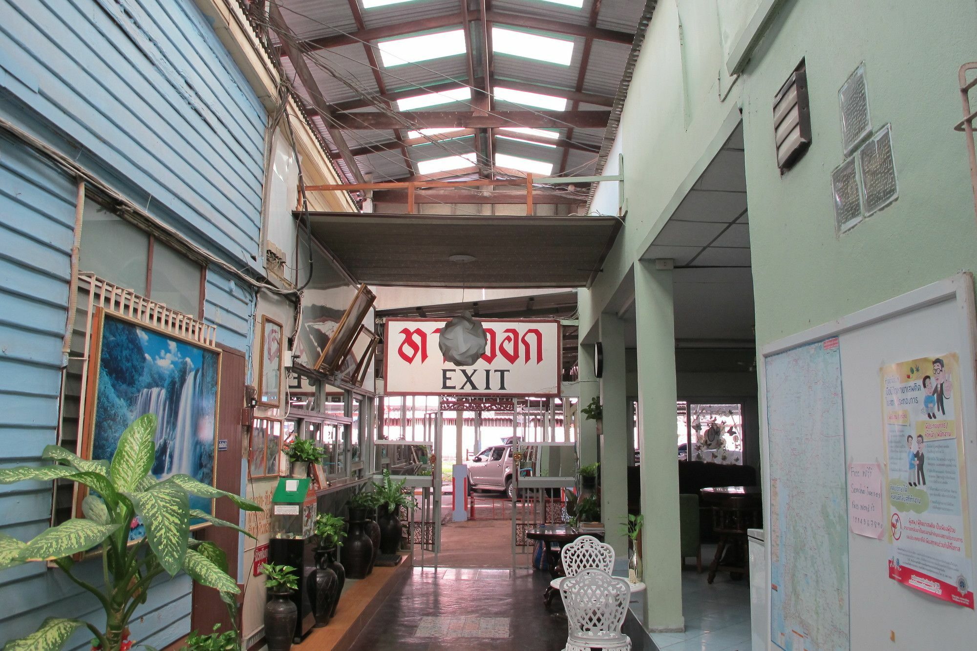 Samchai Hotel Si Racha Bagian luar foto