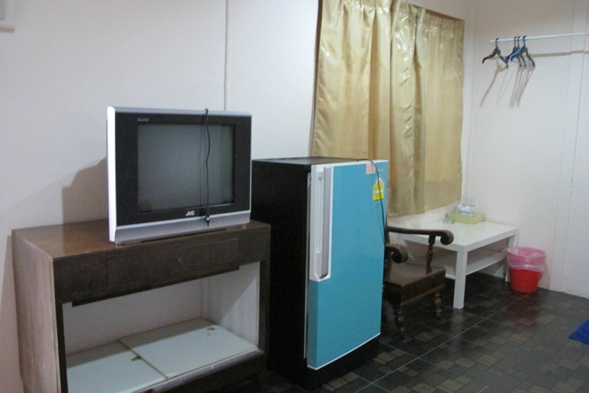 Samchai Hotel Si Racha Bagian luar foto