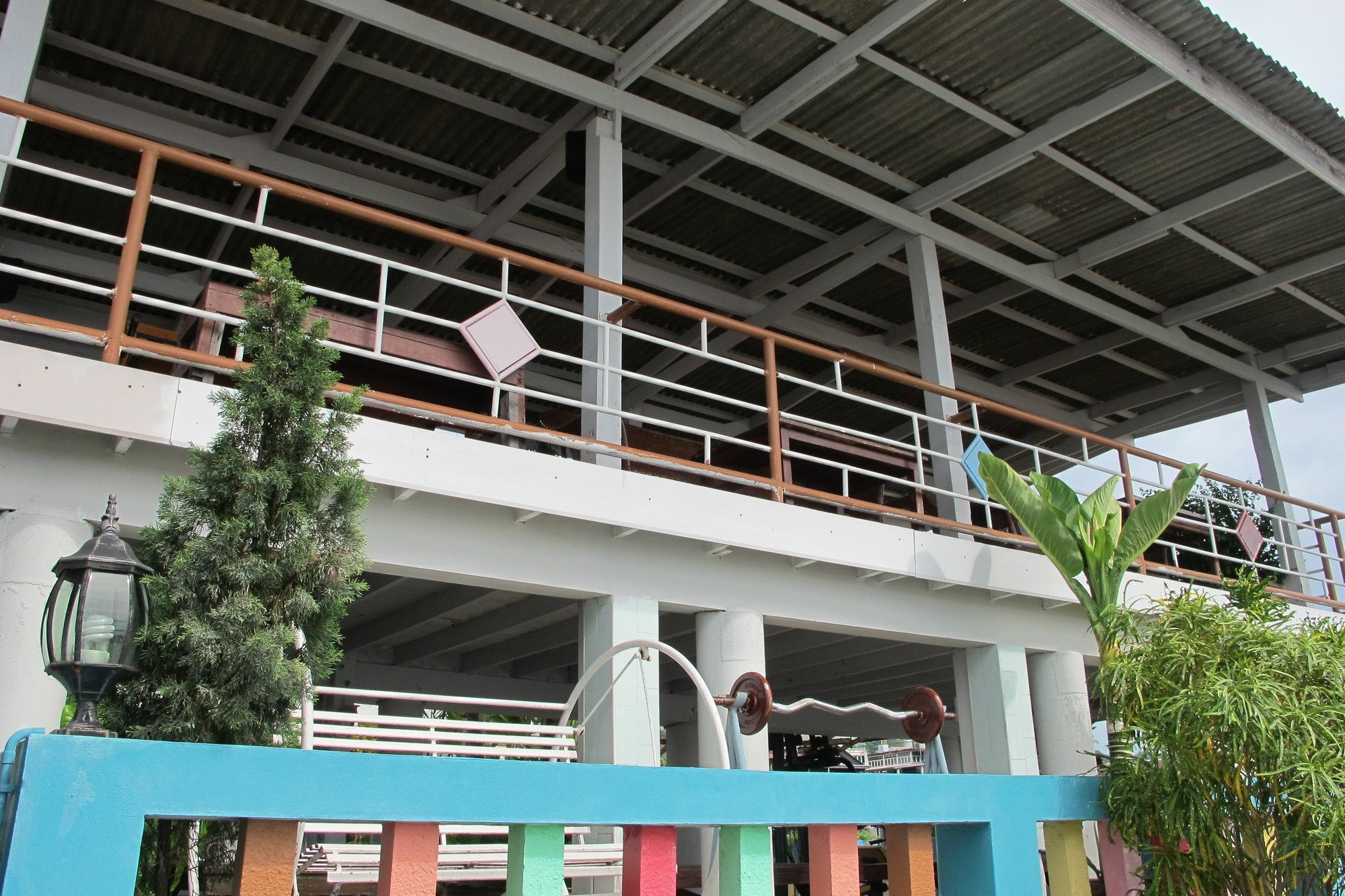 Samchai Hotel Si Racha Bagian luar foto