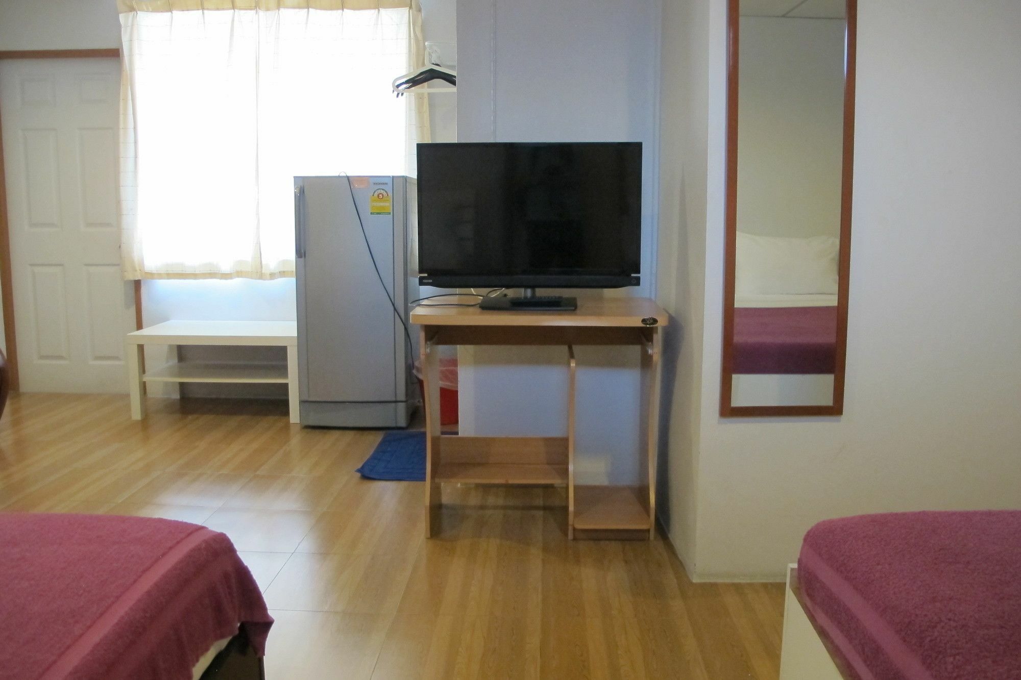 Samchai Hotel Si Racha Bagian luar foto