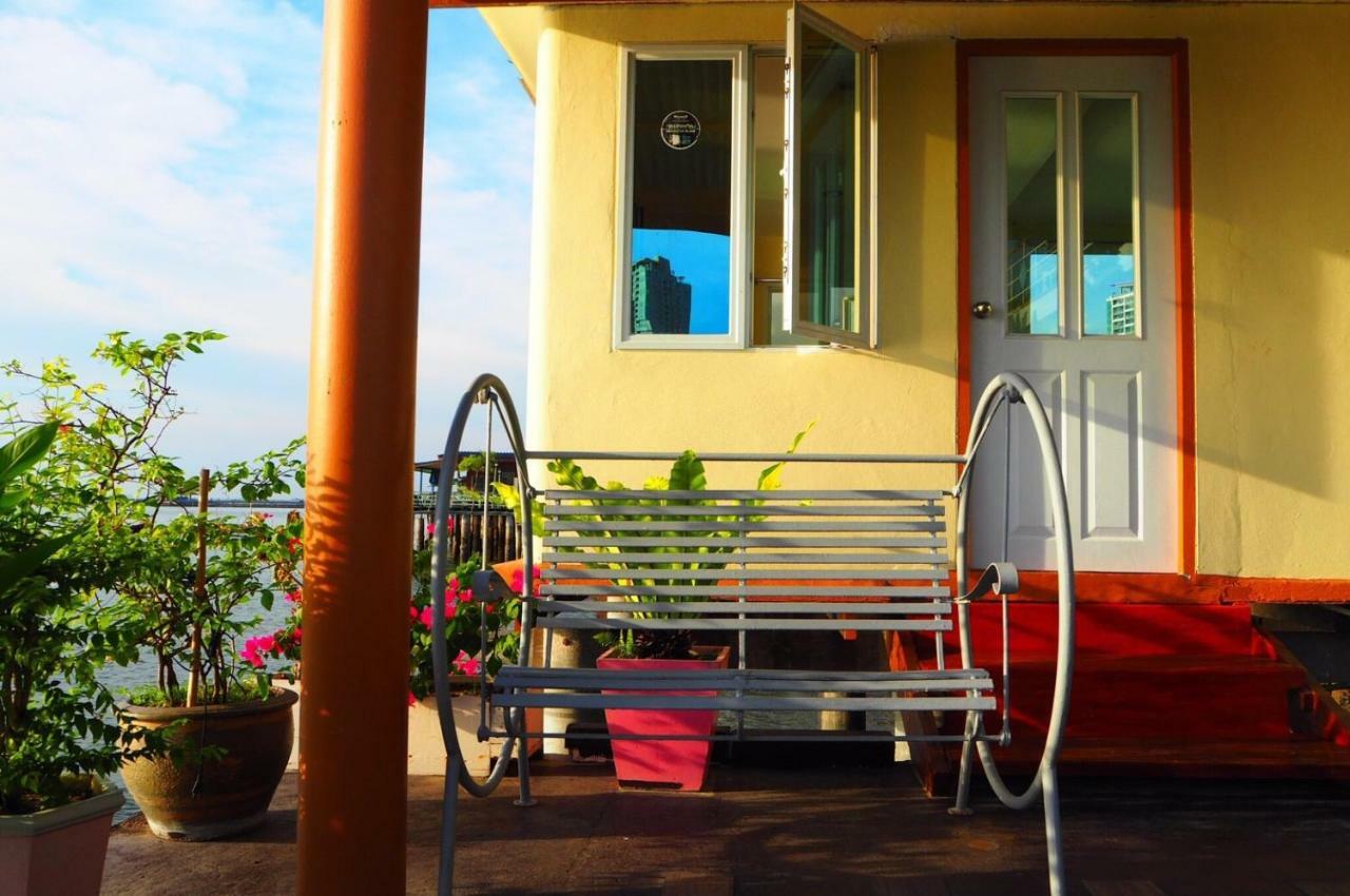 Samchai Hotel Si Racha Bagian luar foto