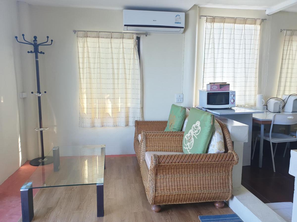 Samchai Hotel Si Racha Bagian luar foto