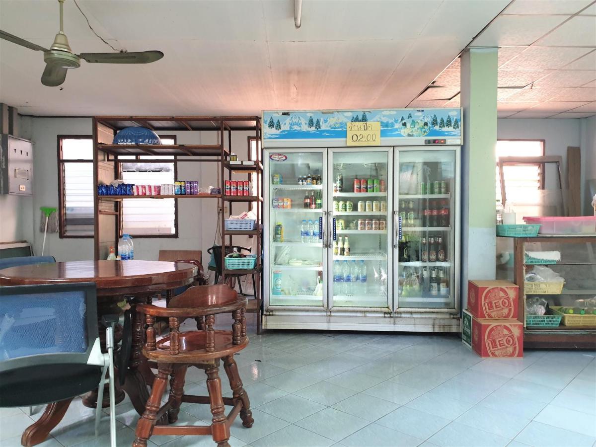 Samchai Hotel Si Racha Bagian luar foto
