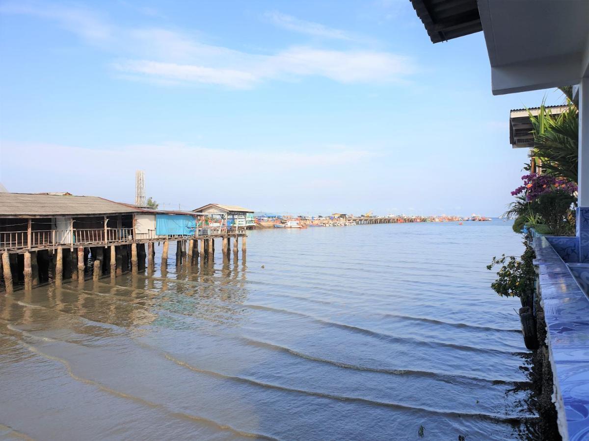 Samchai Hotel Si Racha Bagian luar foto
