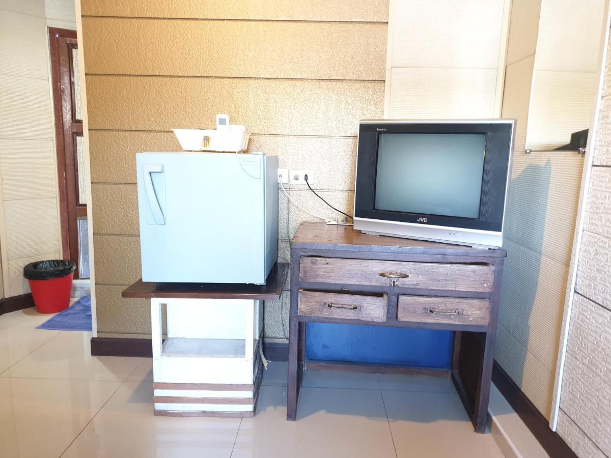 Samchai Hotel Si Racha Bagian luar foto